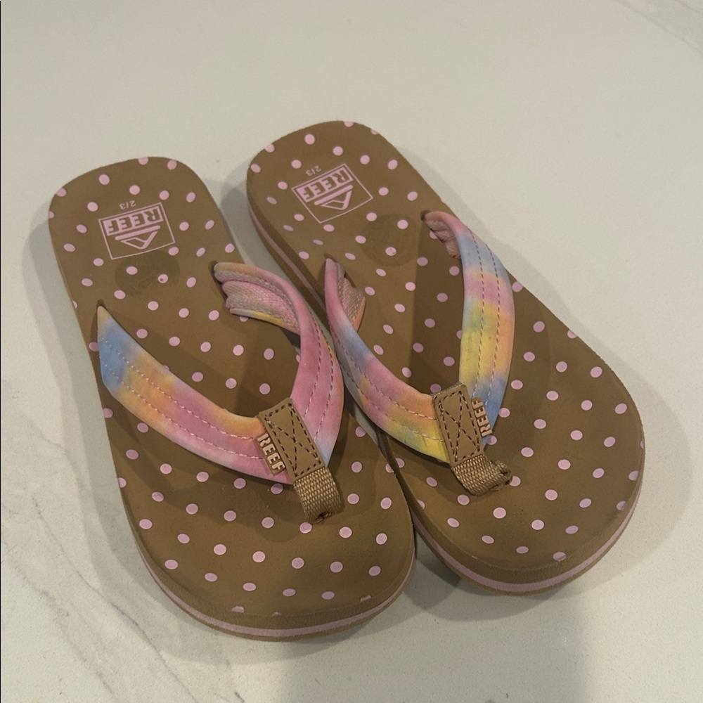 Reef Brown Flip Flops with Pink Dots and Multicolor Straps GUC girls size 2/3
